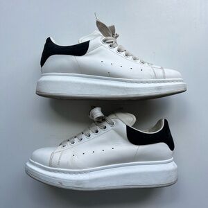 Alexander McQueen Oversized Sneakers White and Black size 39.5